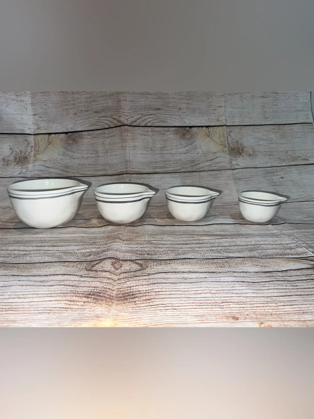 NWT Mud Pie Ceramic Measuring Cups